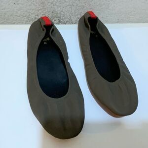 Rita Shoe Closet Ballet Flats Grey leather size 80 US 7.5